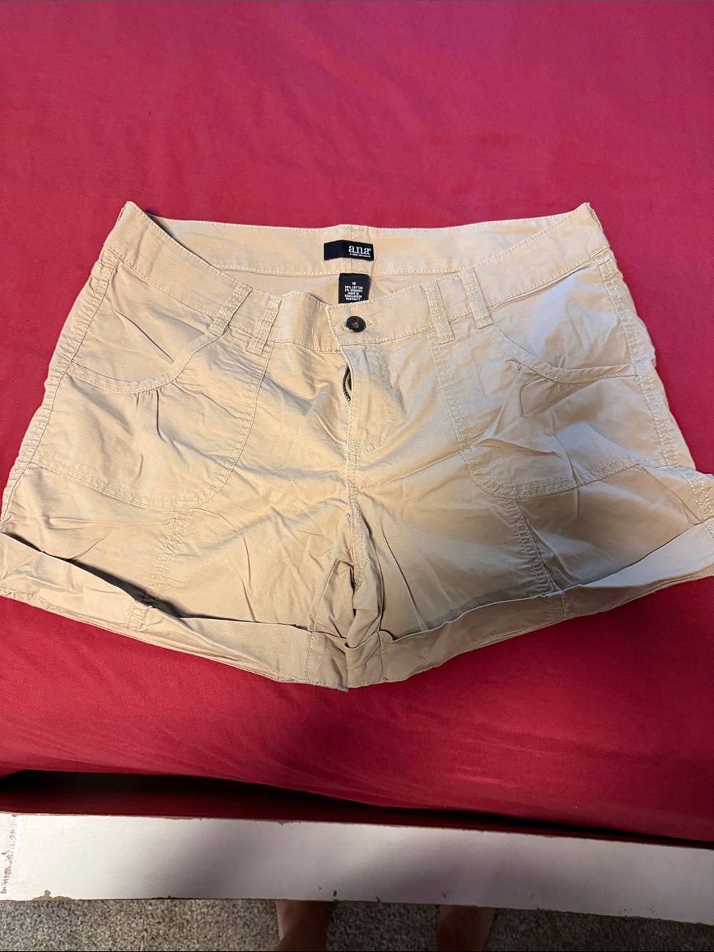 a.n.a Women’s Khaki Roll-Cuff Cargo Shorts